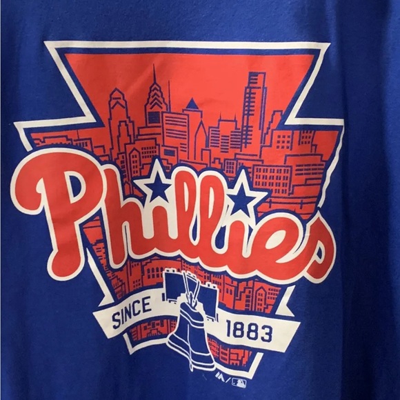 NWT Majestic Men's Philladelphia Phillies Fine Contritution L/S T-Shirt (XXL) - Picture 2 of 4